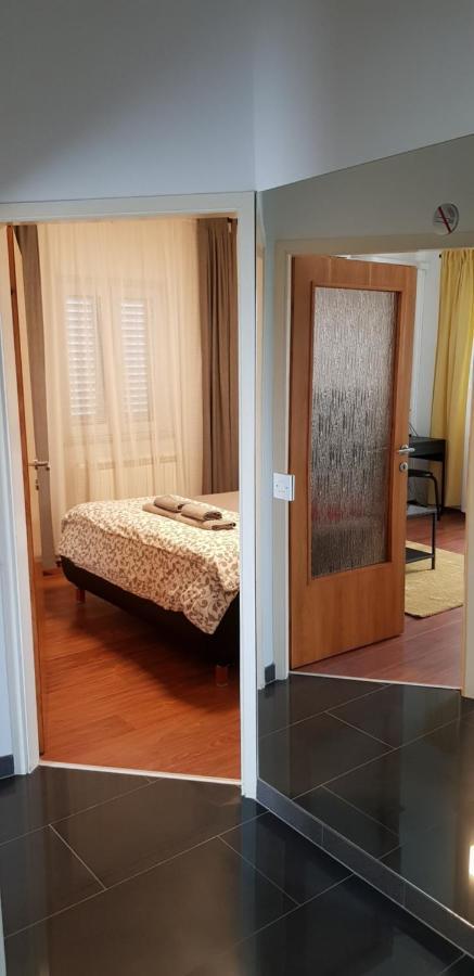 Apartman I Studio Apartman Majoli Apartment Kukuljanovo Екстериор снимка