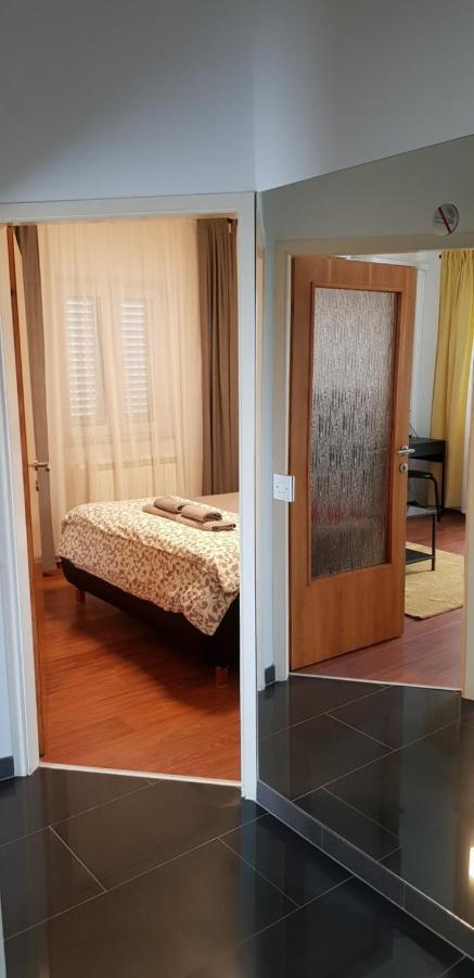 Apartman I Studio Apartman Majoli Kukuljanovo Екстериор снимка